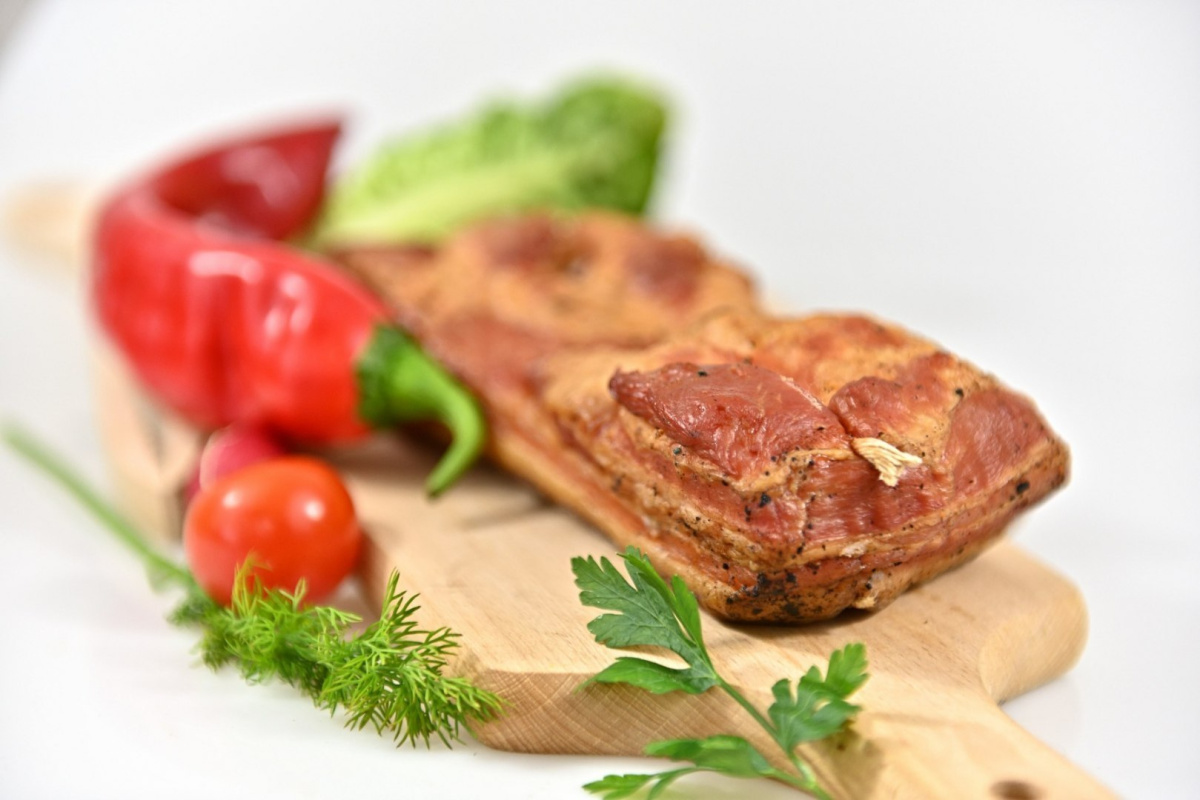 Boczek wędzony bez glutenu około 1000g Boczek wędzony bez glutenu około 1000g