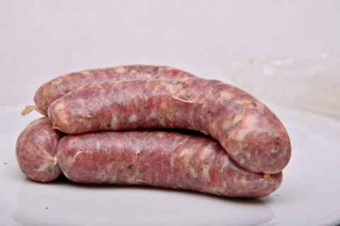 Kiełbasa biała surowa wielkanocna 1000g Kiełbasa biała surowa wielkanocna 1000g
