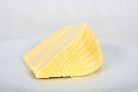 Ser podpuszczkowy od rolnika, z papryką 500g Ser podpuszczkowy od rolnika, z papryką 500g