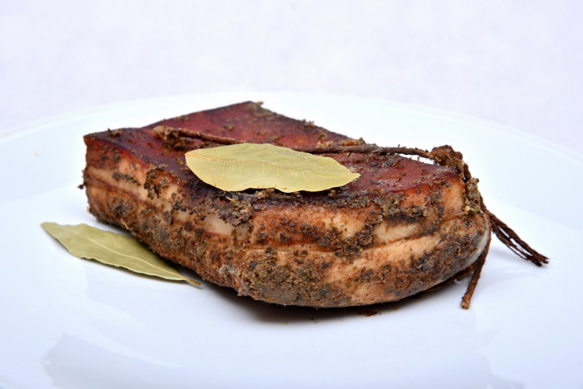 Słonina wiejska wędzona 300g Słonina wiejska wędzona 300g