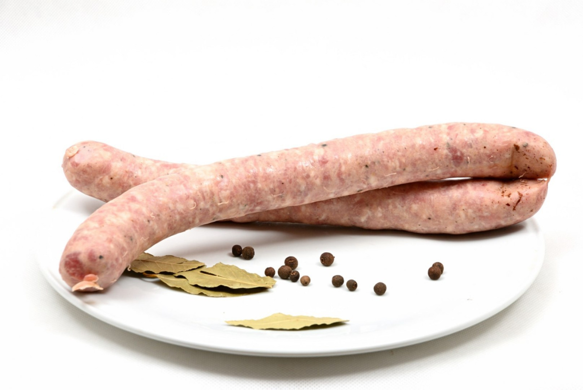 Kiełbasa biała wiejska parzona na grilla ok 500g Kiełbasa biała wiejska parzona na grilla ok 500g