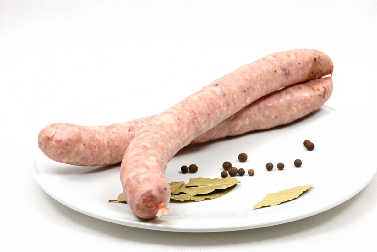 Kiełbasa biała wiejska parzona na grilla ok 500g Kiełbasa biała wiejska parzona na grilla ok 500g