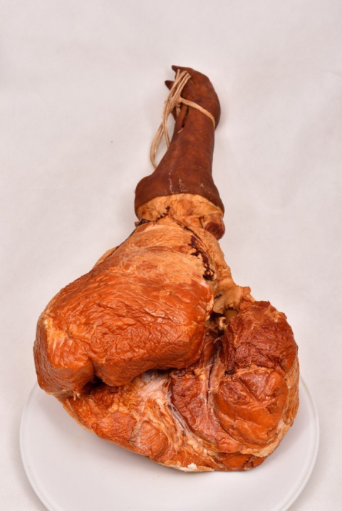 Szynka Podlaska wędzona z nogą około 8 kg Szynka Podlaska wędzona z nogą około 8 kg