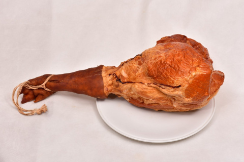 Szynka Podlaska wędzona z nogą około 8 kg Szynka Podlaska wędzona z nogą około 8 kg