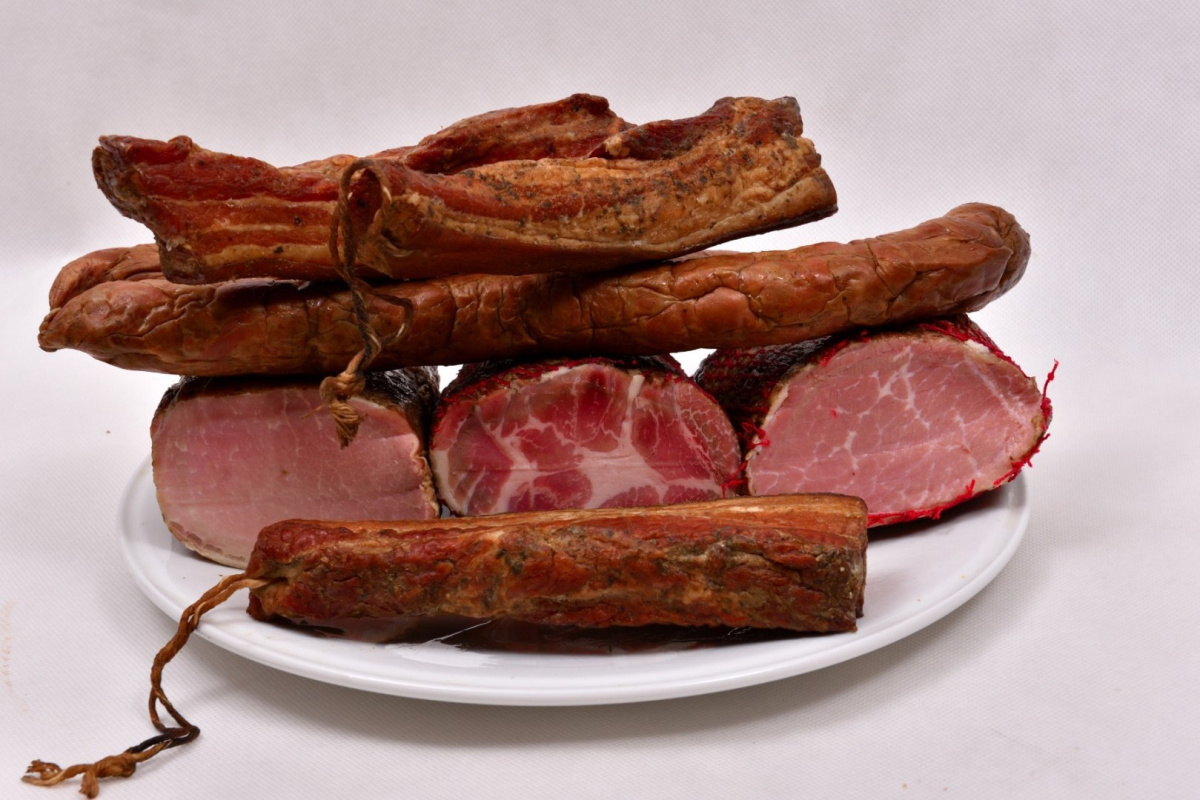 Uczta wiejska, zestaw wiejskich wędlin 2,5 kg Uczta wiejska, zestaw wiejskich wędlin 2,5 kg