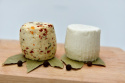 Ser podpuszczkowy z mleka koziego mięta ok 250g Ser podpuszczkowy z mleka koziego mięta ok 250g