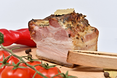Paczka wędlin swojskich naturalnych ok 2 kg Paczka wędlin swojskich naturalnych ok 2 kg