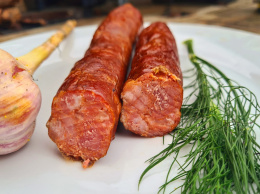 Kiełbasa wiejska czosnkowa ok 230g