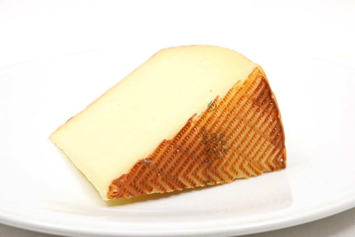 Ser kozi żółty Gouda 500 g Ser kozi żółty Gouda 500 g