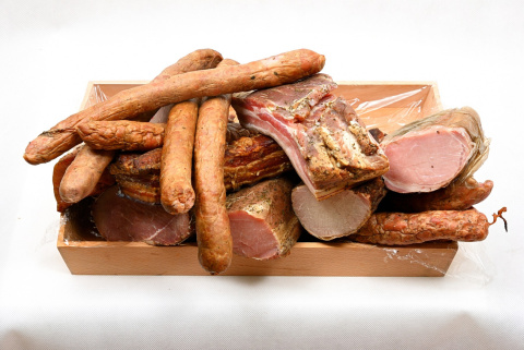 szynka, polędwica, karkówka, kiełbasa wiejska szynka, polędwica, karkówka, kiełbasa wiejska