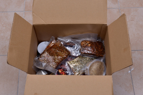Zestaw mały staropolski wędlin na Święta 3,5 kg SER PODPUSZCZKOWY GRATIS !! Zestaw mały staropolski wędlin na Święta 3,5 kg SER PODPUSZCZKOWY GRATIS !!